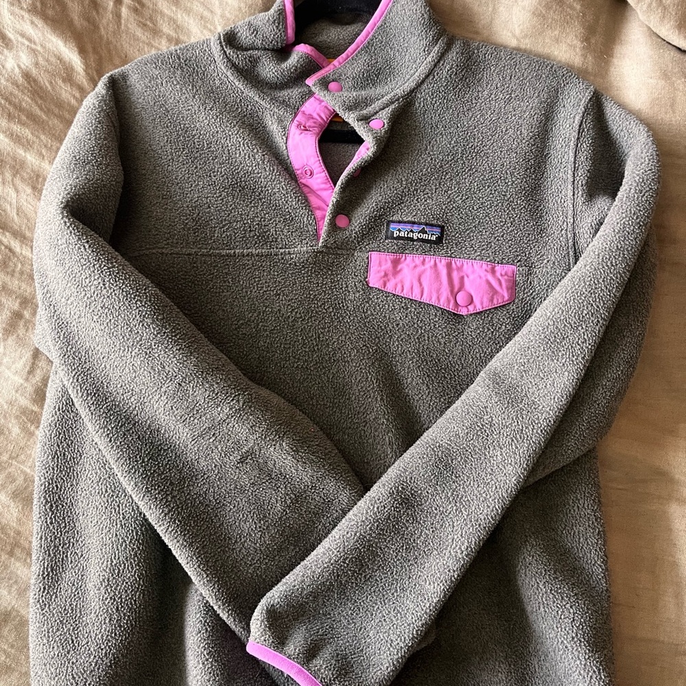 Patagonia Gray and Pink Fleece Pullover